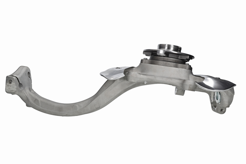 Steering knuckle set, suspension
