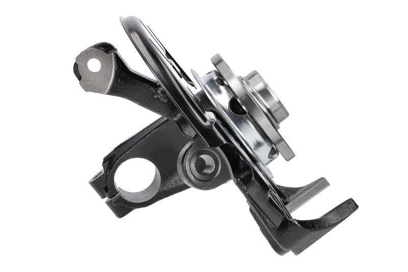 Steering knuckle set, suspension