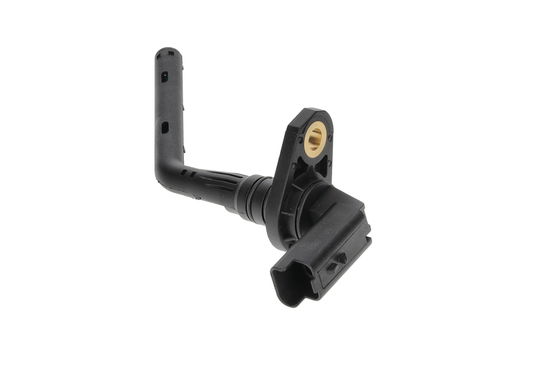Sensor, engine oil level
